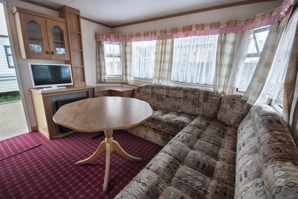 Вилла Cuma Camp Сарбиново Экстерьер фото